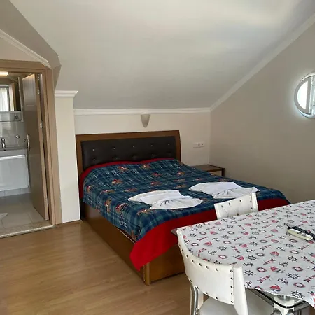 Tugay Hotel 2*