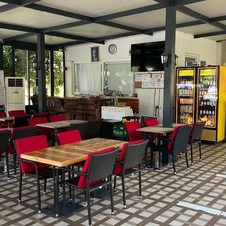 图加伊酒店 2*